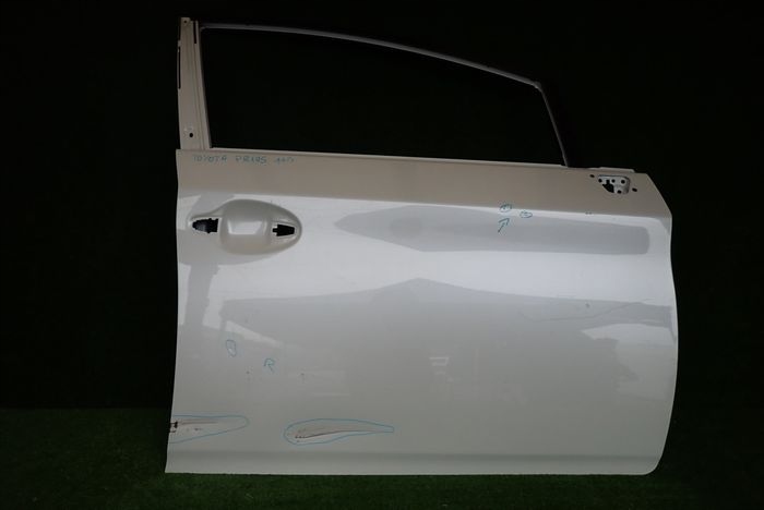 TOYOTA PRIUS 09-16 Portière Droit Avant Avant