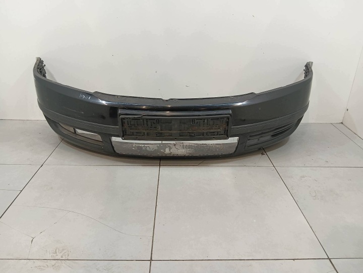 pare choc avant noir Skoda Superb et (2001-2008)