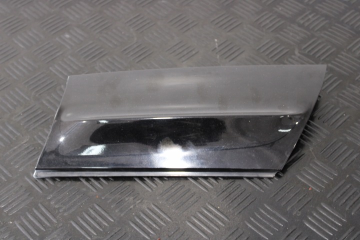 COPRI COPERTURA GREMBIALINA SLUPKA DESTRA POSTERIORE FORD ECOSPORT MK2 CN15-N29149-ADW