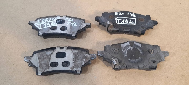 Toyota Corolla E21 kočione pločice stražnje 16,4 mm (T144)