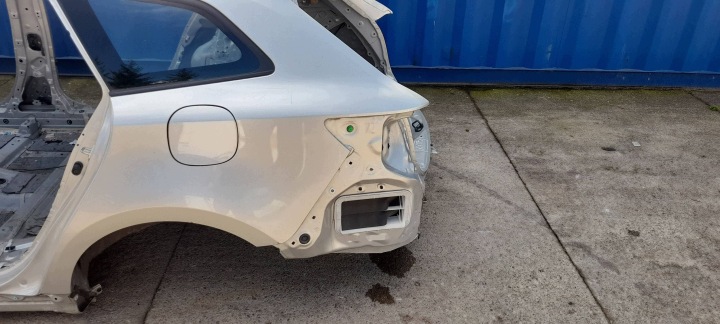 Toyota Corolla E21 Kombi Longeron Arrière Gauche 1J6 (XXO3)