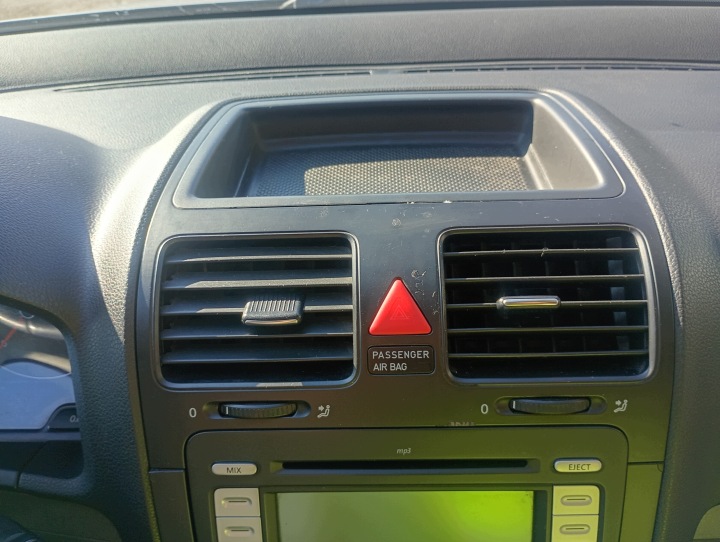 bouche aération tableau bord de l'air moyen z châssis et pulka VW Golf V 5 07-09