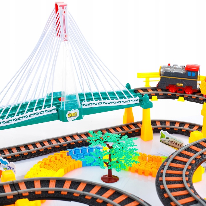 KINDERPLAY KOLEJKA ELEKTRYCZNA TOR WYŚCIGOWY 2w1 Materiał plastik