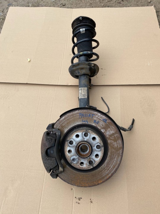 VW PASSAT B8 4MOTION 4x4 2.0 TDI swing McPherson left front 5Q0407257C
