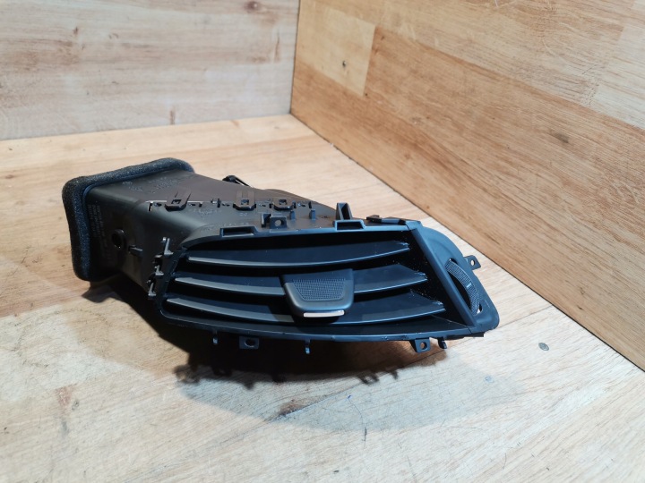 grid air conditioning devices central right OPEL ZAFIRA C 13427381