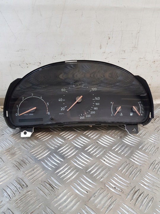 Instruments tachymètre compte tours OE 69295-090T SAAB 9-3 et 2.2D EUROPA
