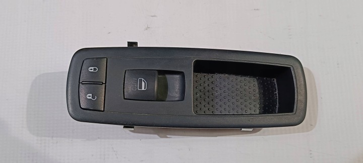 panel ovládání szybami ovladac pravý spolujezdce Dodge Ram 2009-2018