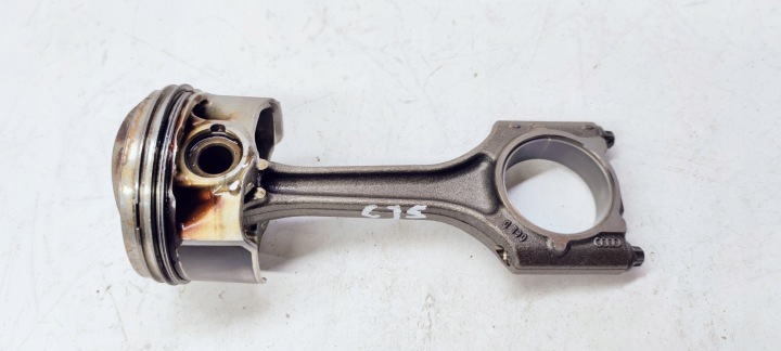 pistone + Biella AUDI A3 A4 A5 1.8 TFSI 06LD 06KAA