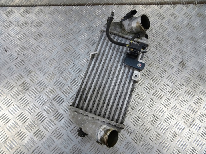 KIA STONIC Radiatore / Raffreddatore radiatore intercooler 28270-04610 1.0 TGDI