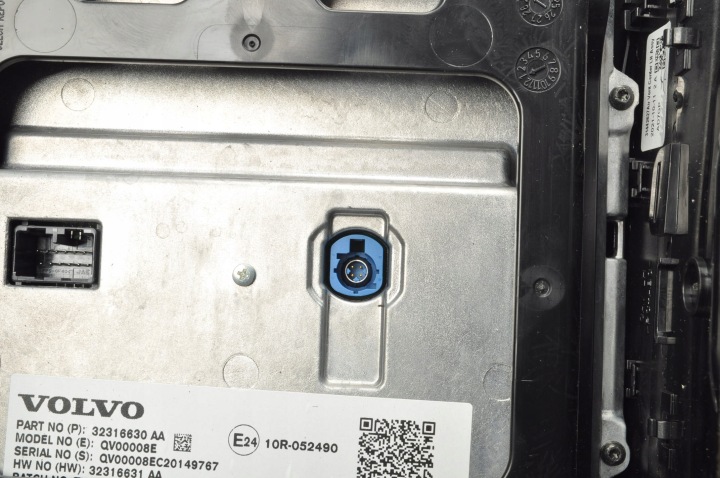 VOLVO XC40 WELCOME NAVIGATION TRAIN 32316630 KRATKI 10