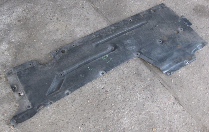 BMW F20 1.6i 14R Couvercle, Couverture Couverture tablier moteur Protection soubassement Gauche 7241833