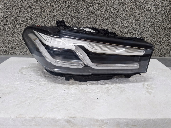 Licht rechts BMW 5 G30 G31 LIFT FULL LED Adaptive LED