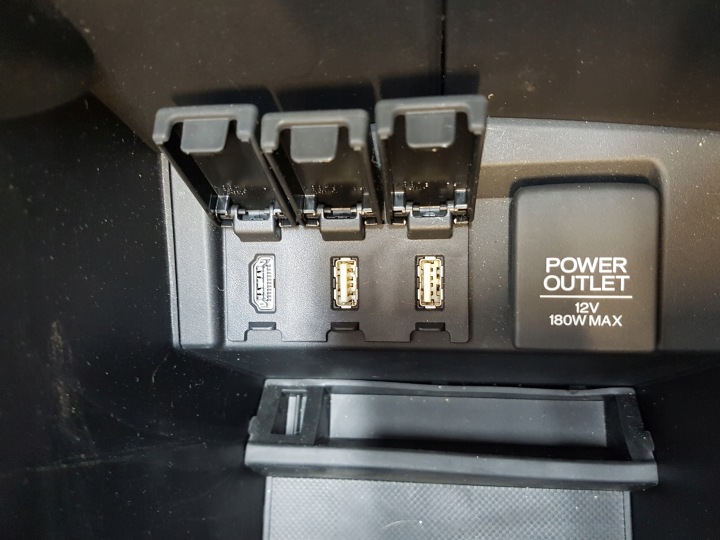 HONDA CRV IV LIFT Adapter, Stecker USB AUS POWER 180W