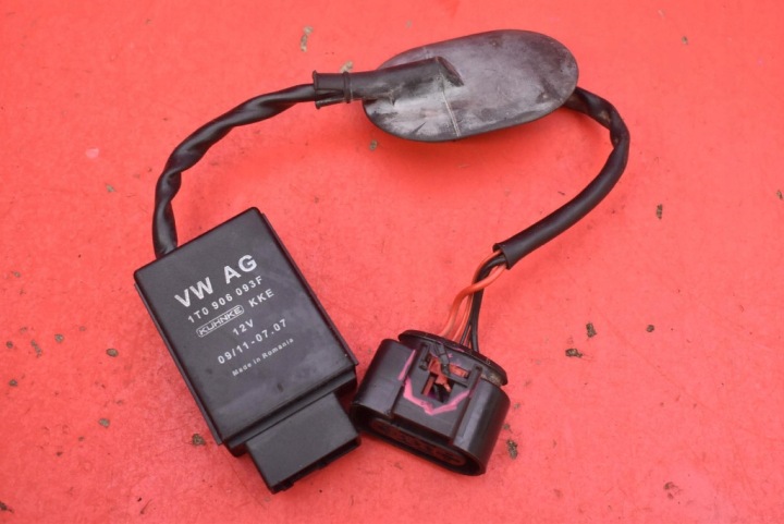 Bedienteil modul POMPY des Kraftstoffsbehälters 1T0906093F VW PASSAT B6 2.0 FSI 150 KM 05-10