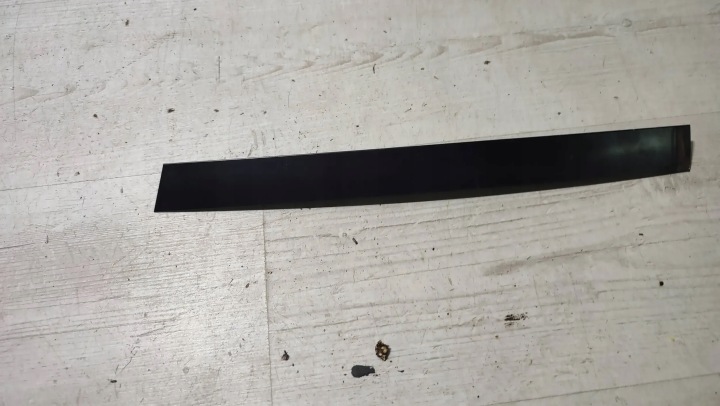 BMW X3 F25 15r 2.0d moulding door dekor left rear part