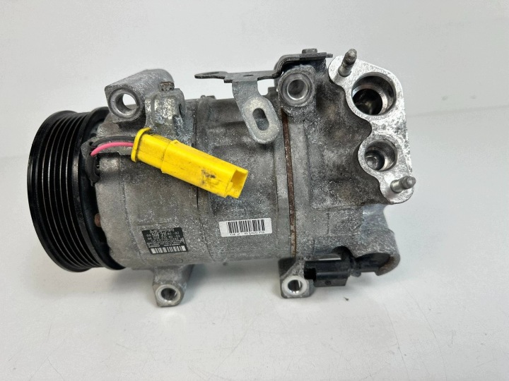 Opel Mokka B 1.2 Hybryda HN09 compressor; compressor of the air conditioning 9850821180