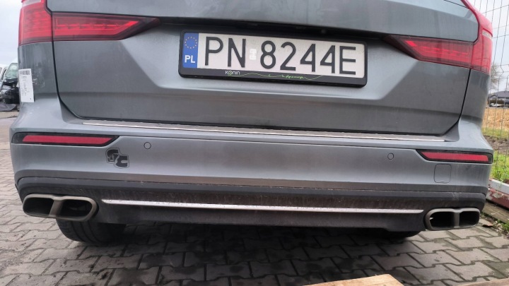 nárazník zadok 714 OSMIUM GREY VOLVO V60 II