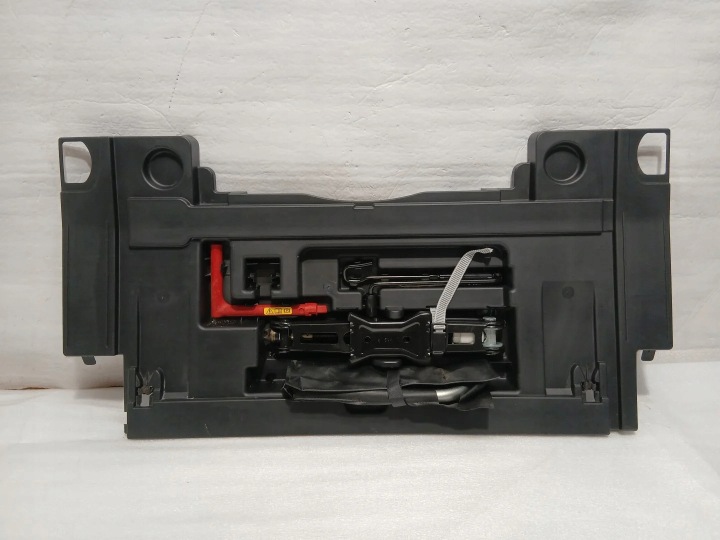 AUDI A4 B9 LIFT CASSETTO PORTAOGGETTI CRIC MARTINETTO Leva del cambio 8W8863373B