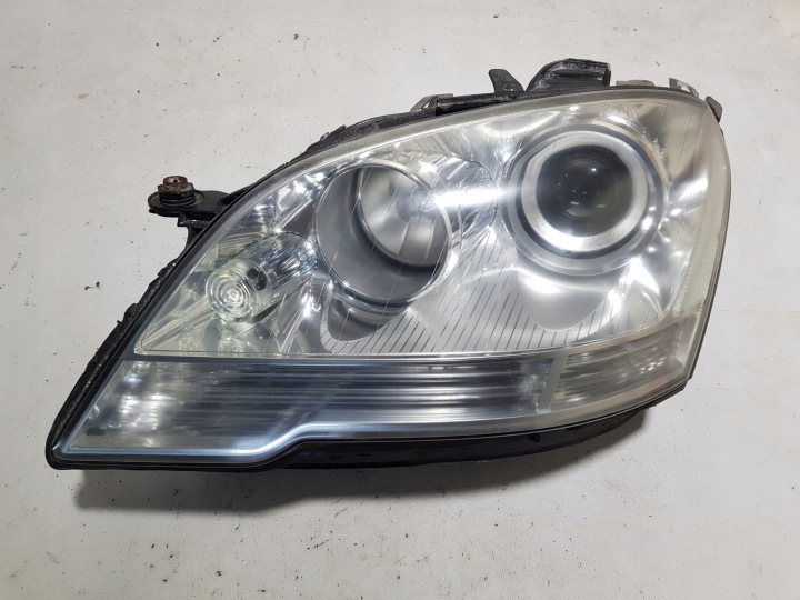 MERCEDES ML W164 LIFT Licht links vorne UK 1648202159