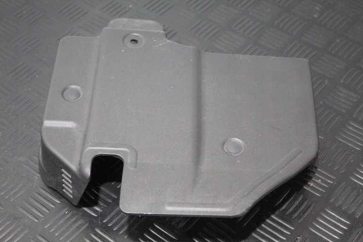 kryt kryt LEXUS CT200H 86183-76010