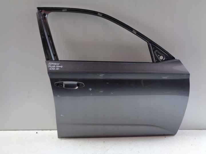 dvere pravé predné SKODA KAMIQ 658 18- NR 50702