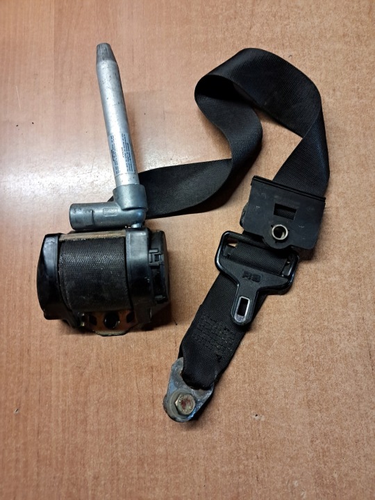 tension belt safety right front MERCEDES W201 190 2018606685