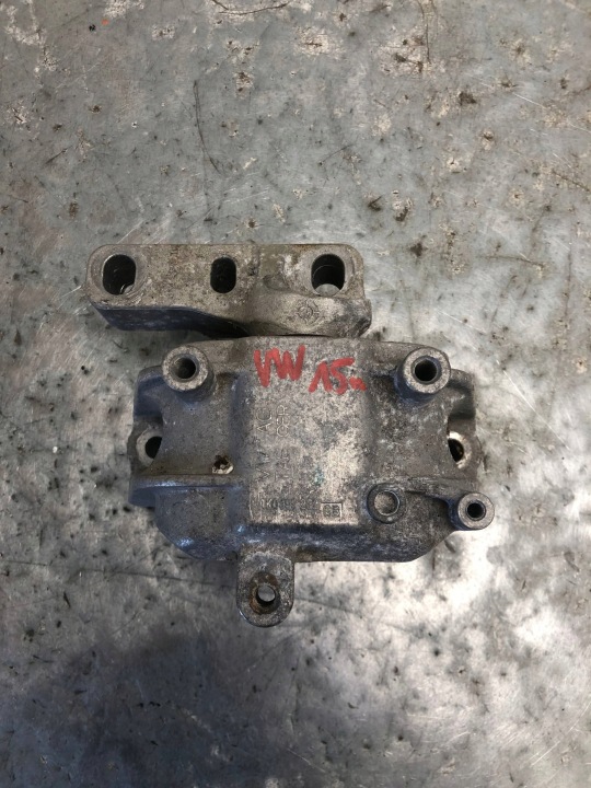holder engine mount VW AUDI 1K0199262CB