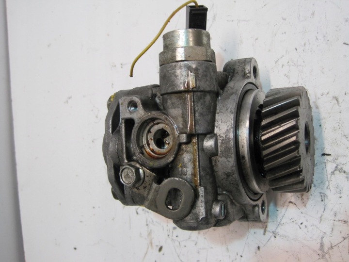 Servopumpe MITSUBISHI PAJERO 6Y02902