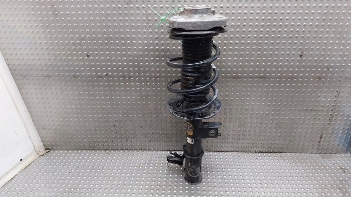 Stoßdämpfer links vorne A2463206513 MERCEDES W117 W176 W246