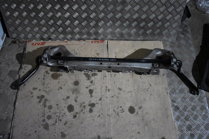 IDEALNY STABILIZATOR TRÄGER POMOCNICZA HECK HINTEN PORSCHE 991 1