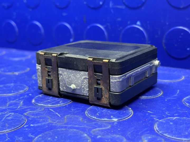 AUDI A5 F5 A4 B9 ASSISTANT ORIGINALE 4M0907590 8