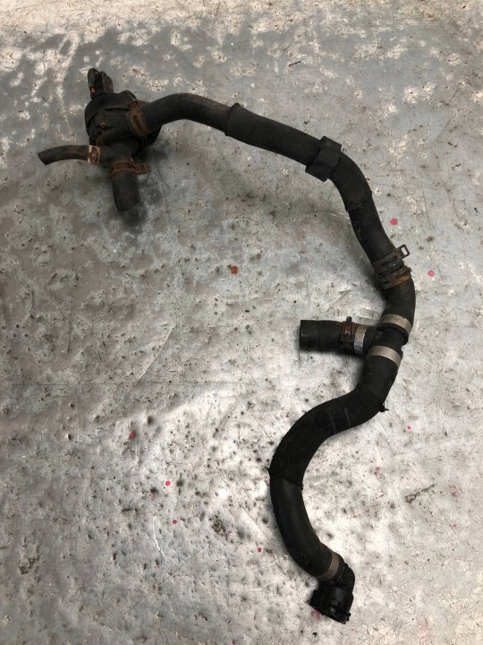 pump of water MERCEDES W212 KOMBI A2118350028