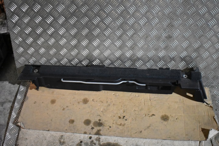Couverture tablier moteur Moulage Porte coffre hayon Gauche PORSCHE CAYENNE 9Y 1
