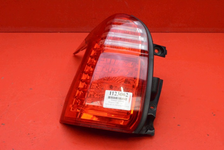 Licht links heck hinten PEUGEOT 5008 1 und 09-13