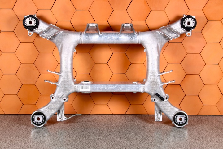 BMW G11 G12 Achsträger Fahrschemel träger heck hinten 6883918