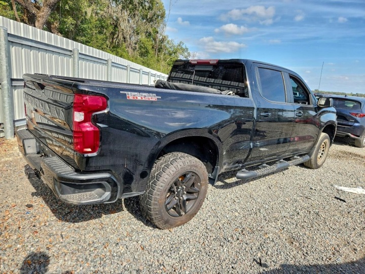 Capa da parte superior traseira Chevrolet Silverado 2019- 11