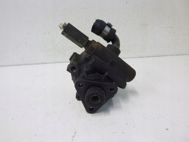 pompa servosterzo Alfa Romeo 147 1.6 2005r.