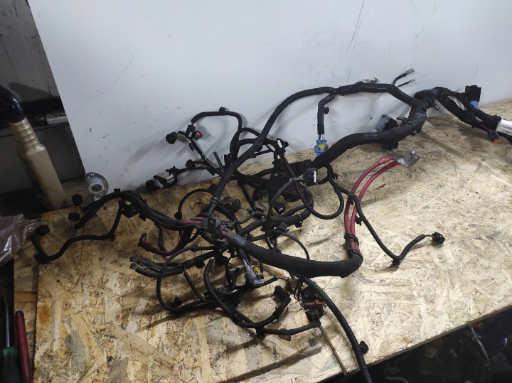 kabelbaum kabelsatz PRZEWODOW DES MOTORS RENAULT TRAFIC III 93457895 240110798R