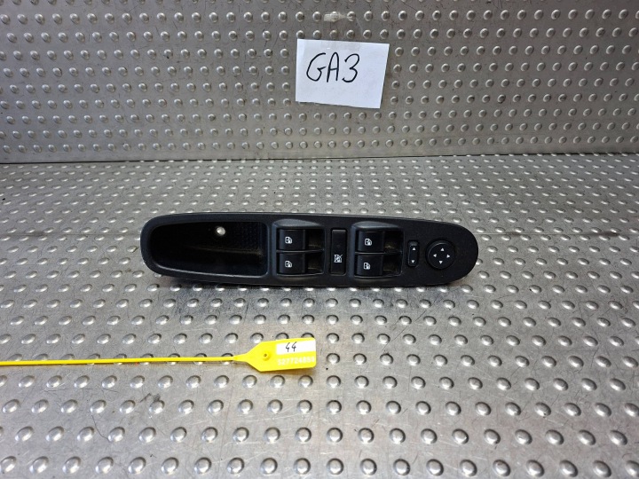 Commandes Vitre Rétroviseur LANCIA YPSILON 11- 735531346