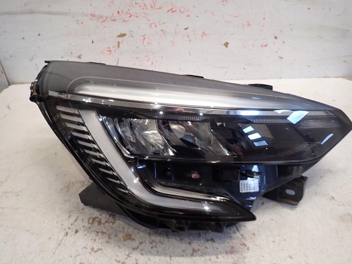 light front front right RENAULT CLIO V 2019- FULL LED 260104922