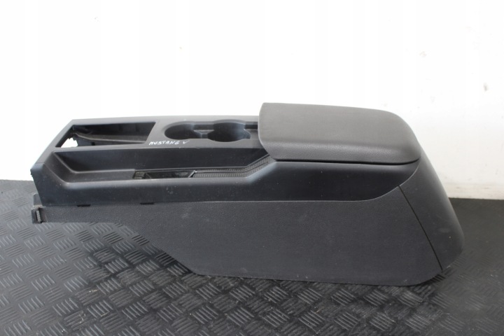 TUNEL srednji naslon za ruku FORD MUSTANG V 5