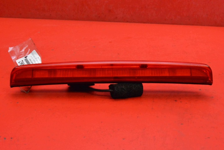 phare STOPU STOP TOYOTA AVENSIS 2 II T25 KOMBI LIFT 06-09