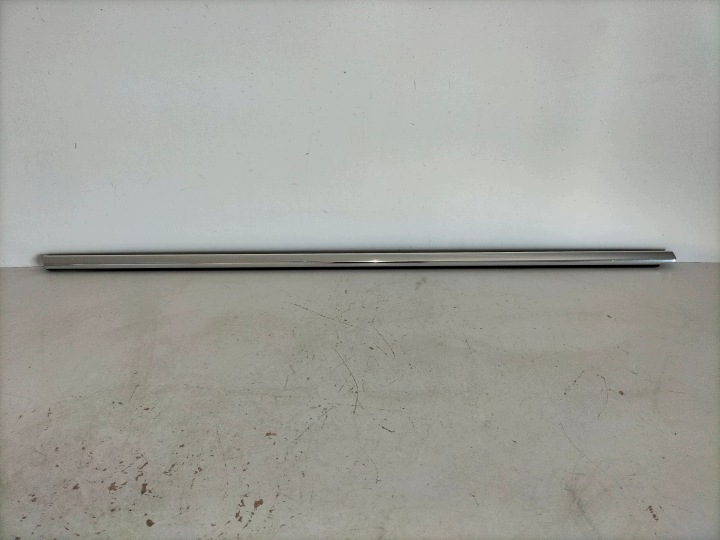 moulding dust door tylnych rear part right VW PASSAT B6 05-10