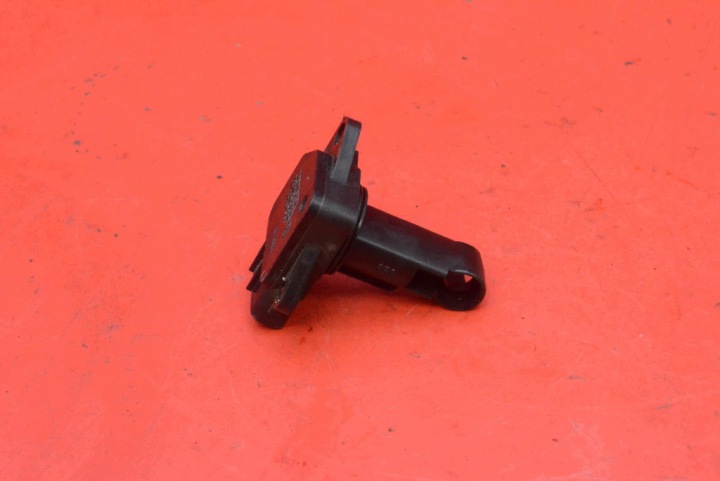 flow meter 22204-33010 TOYOTA AURIS 1 and 1.4 D-4D 90 KM 06-09