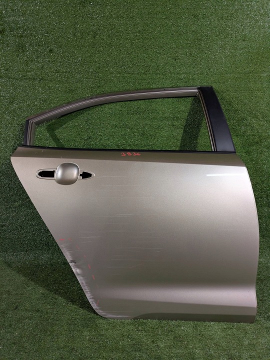 Portière Arrière Droit Droite Arrière TOYOTA COROLLA E21 Berline 18- NR.3936