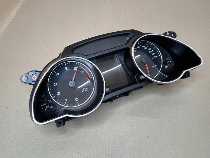 Kombiinstrument Audi A5 8T 8F 8T0920931LX