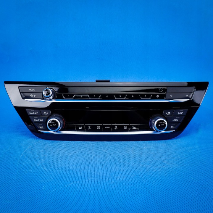 Panel klimatizaci radia předek BMW 5 G30 LCI 5A48005 5A480C3 59km