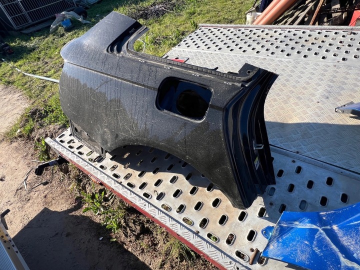 AUDI A6 C7 KOMBI blatník zadní čtvrtka pravá pravý záď