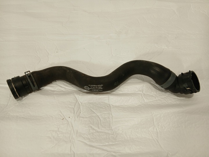 AUDI A4 B9 LIFT rohr Schlauch Rohr des Wassers 8W0122101AL
