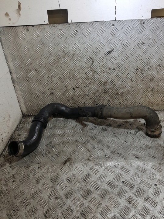 pipe wiring of the intercooler tube SKODA OCTAVIA 2 2.0 TDI 1K0145770D